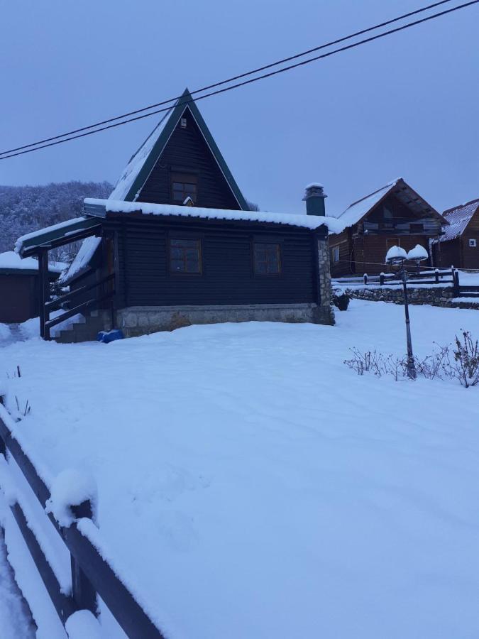 Romantika Savnik Exterior foto