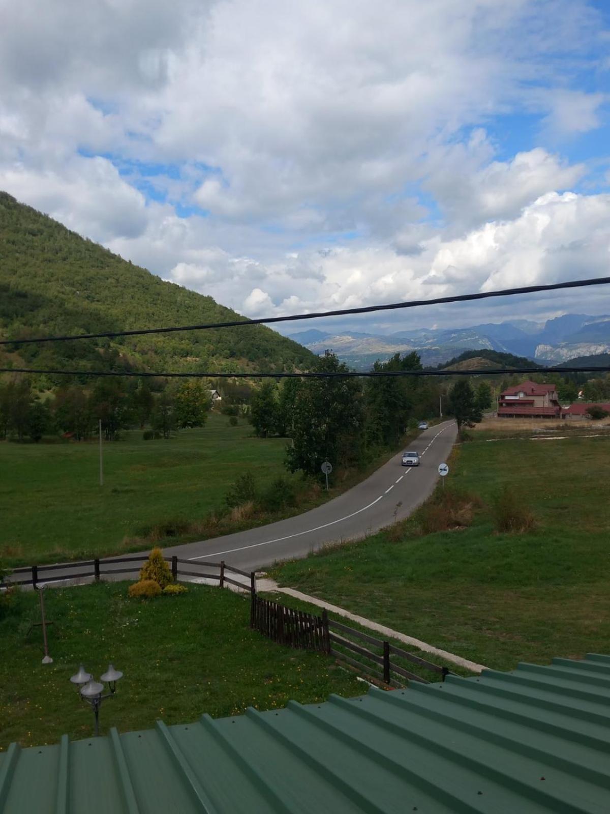 Romantika Savnik Exterior foto