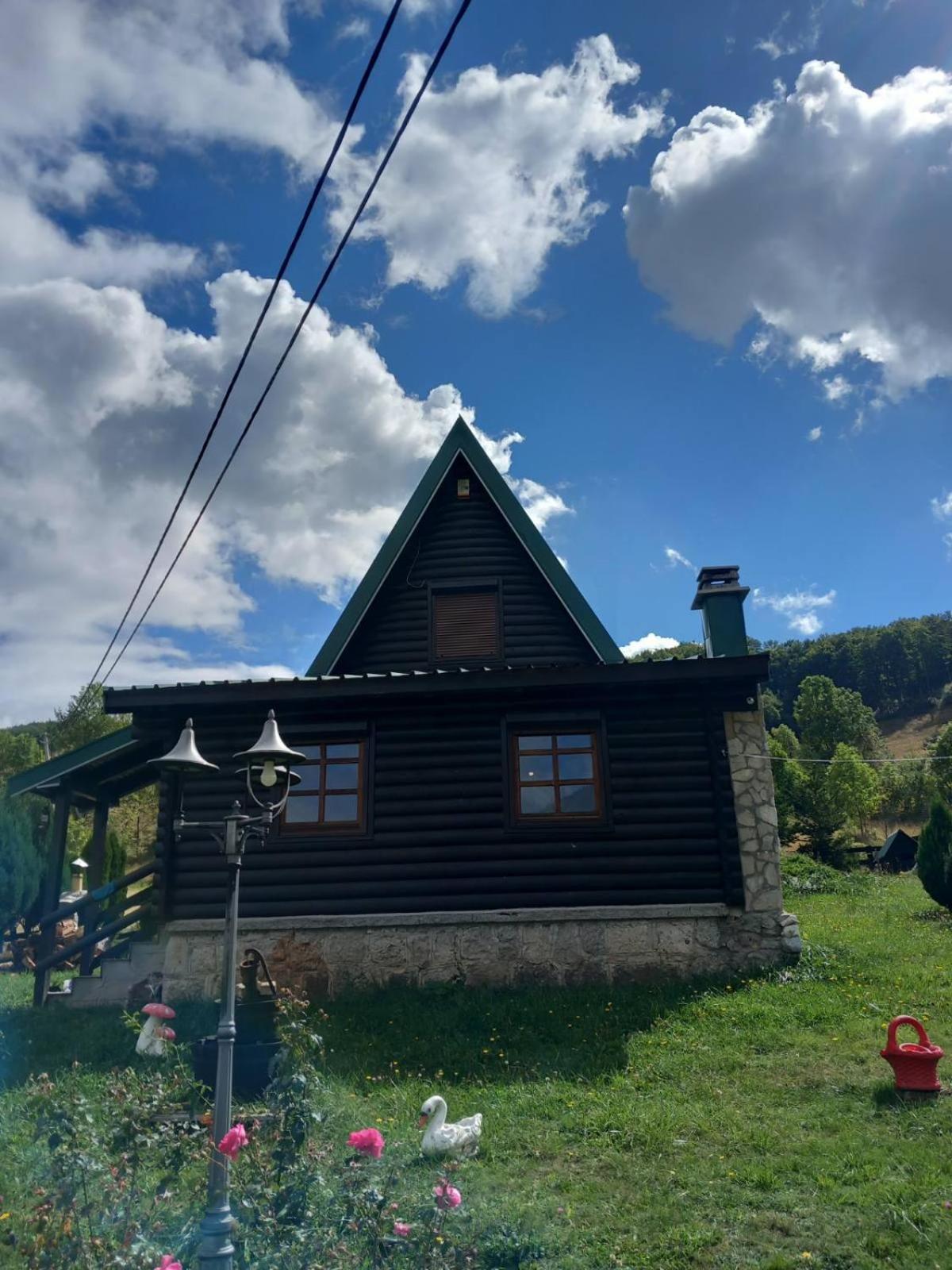 Romantika Savnik Exterior foto